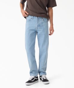 982 Slim Tapered Jeans